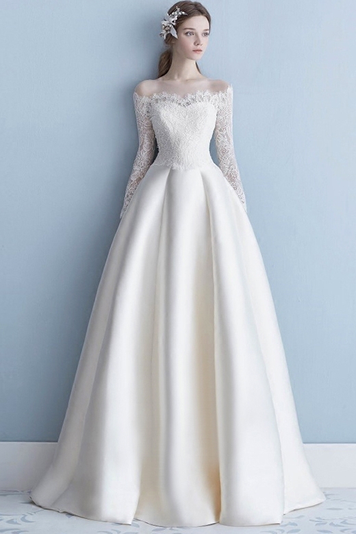 品牌直降 新品主婚纱礼服新娘2019新款一字肩缎面简约复古显瘦赫本