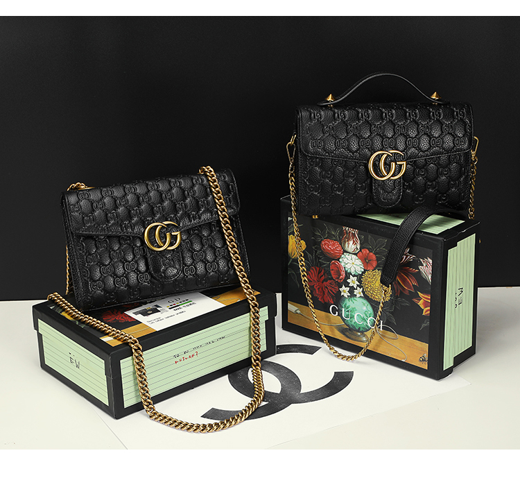 春夏新品香港潮牌新品香港包包女包2020新款链条包信封包真皮单肩斜