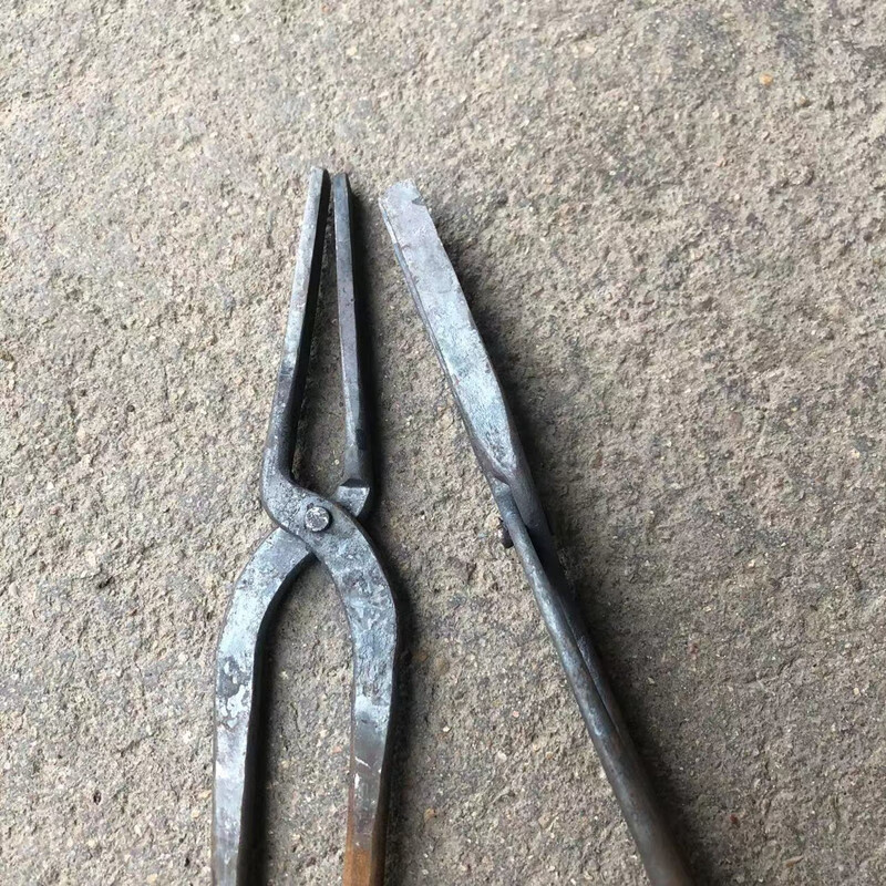 手工锻打弯嘴钳扁口小产品钳耐高温锻造夹子手动夹持工具定做铁钳