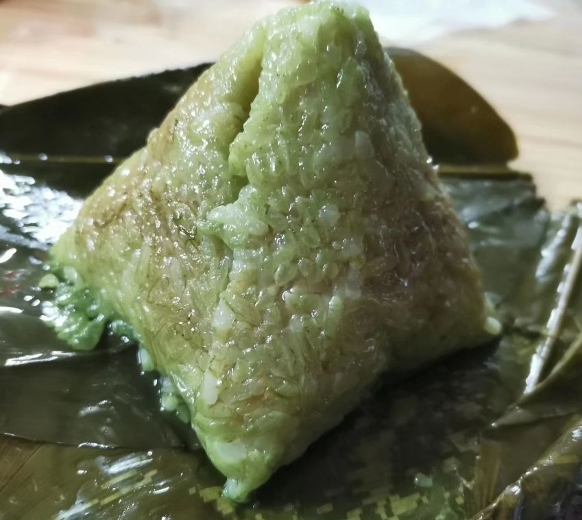 海南正宗海南定安黑猪蛋黄肉粽海南特产传统黑猪蛋黄肉粽6个红色礼盒