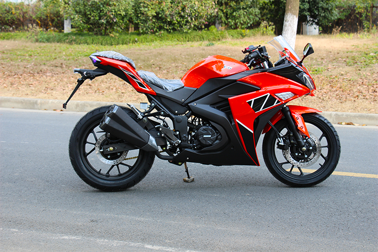 全新v6摩托车跑车国四电喷200c双缸地平线重机车摩托车400c整车可上牌