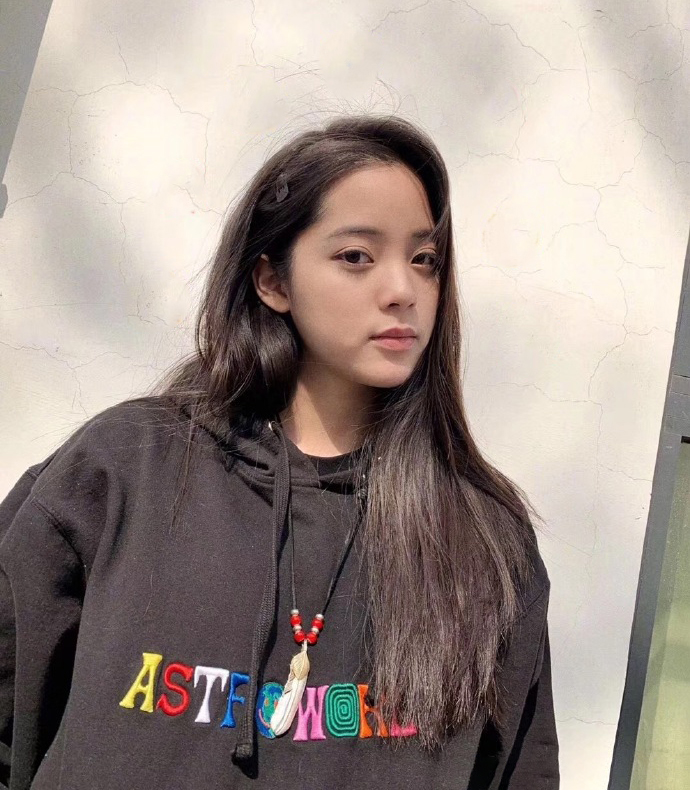 欧阳娜娜夏季同款身体乳的简单介绍 欧阳娜娜夏季同款身体乳的简单介绍