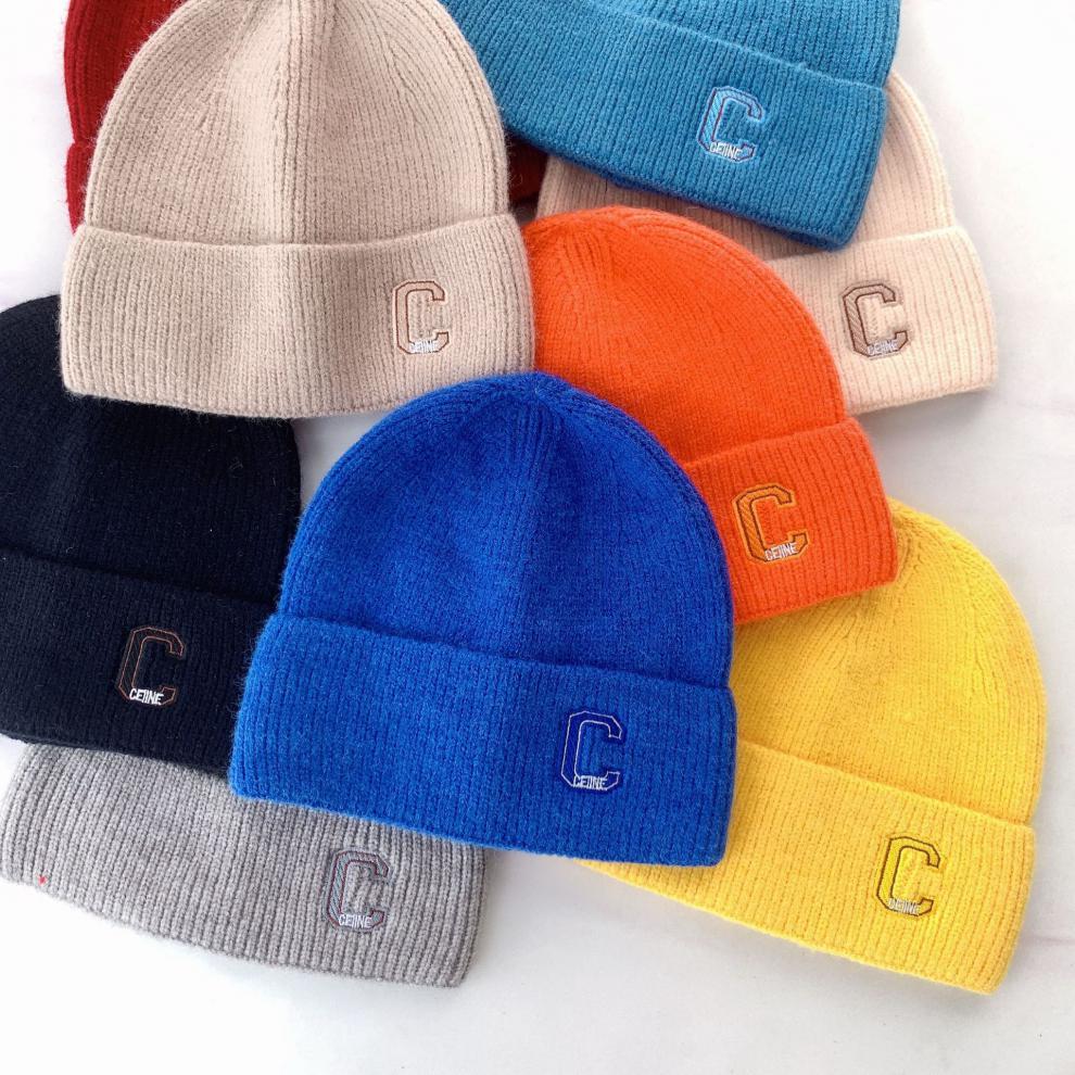 绵羊绒秋冬季韩版网红风格刺绣大c糖果色男女同款保暖防风冷帽 卡其色