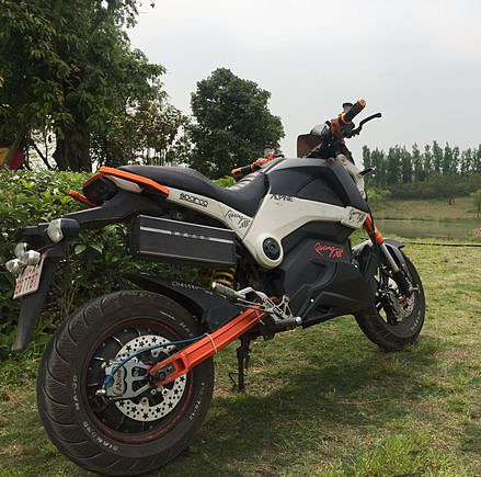 akcnd小牛u1速珂cu电动踏板车鼓刹改装220小辐射碟刹小龟王电摩 竞技