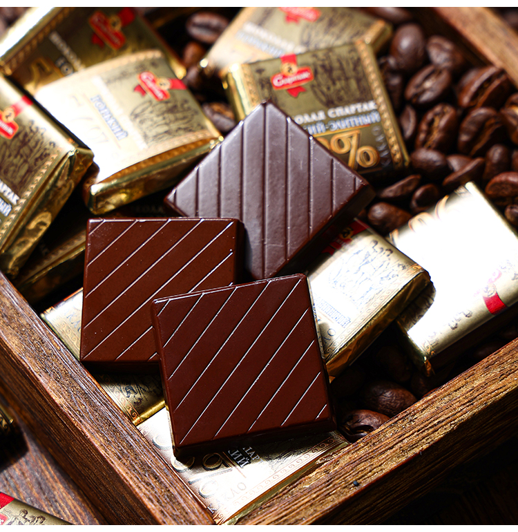 俄罗斯原装进口俄罗斯网红黑巧克力纯可可脂苦黑巧原装进口食品过年货