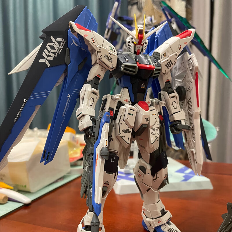 【官方认证】万代mg红异端高达模型同款拼装mbmg强袭自由朱雀巴巴托斯