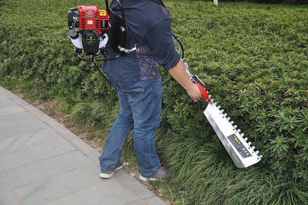 现货速发背负式绿篱机汽油修剪机绿篱剪上割草机上的机重修剪刀架总成