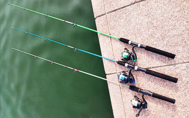 5米路亚竿套装 新手结实钓鱼竿实心玻璃钢钓竿儿童鱼竿彩色 透明竿轮