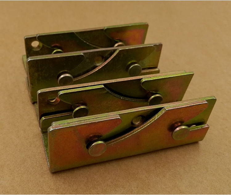 实木床组装五金配件 木床挂扣组装床五金固定组合床插钩做床的配件