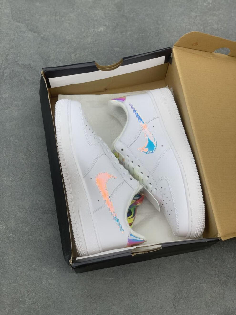 【官方旗舰】1彩虹镭射亮眼色彩七彩反光空军一号休闲鞋cv1699-100