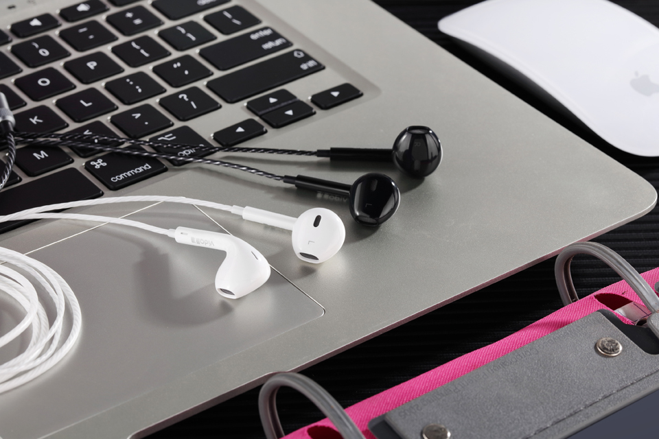 vido/原道vido原道半入耳式耳机重低音立体声游戏语音吃鸡主播直播k歌