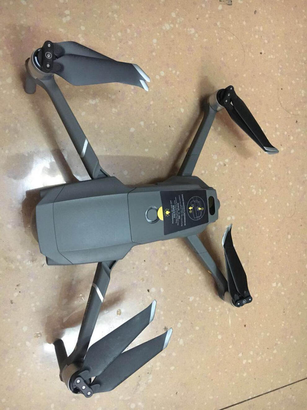 大疆dji御2二手无人机pro航拍飞行器婚庆旅游航拍变焦版哈苏版御2变焦