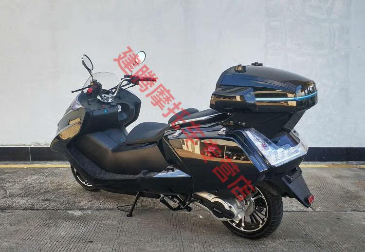 定制全新巡洋舰t2大型踏板车摩托车跑车国四电喷可上牌可货到付款燃油