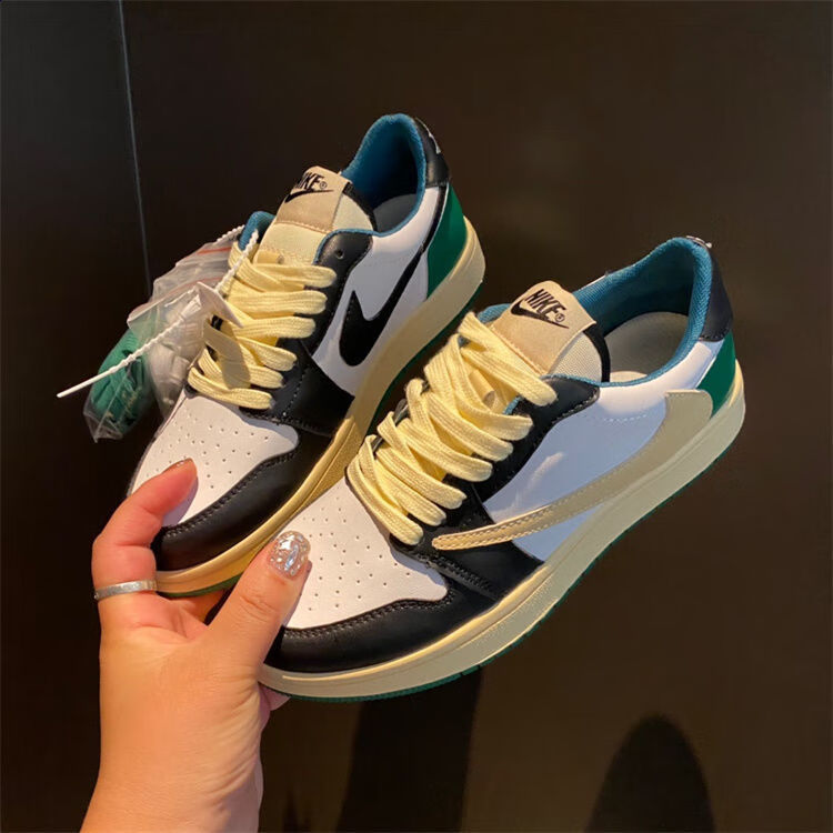 【精选好物】aj闪电倒钩女鞋ins潮2022春秋新款眞皮白红勾勾鞋女平底