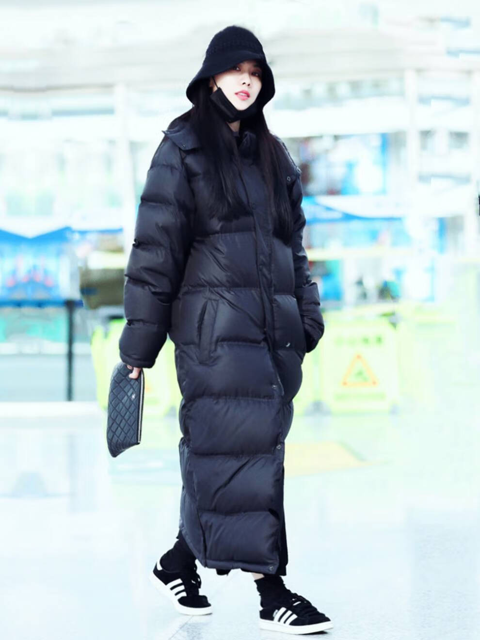 到脚踝羽绒服 黑色长款外套连帽开叉超长到脚踝加厚羽绒服女 深藏青