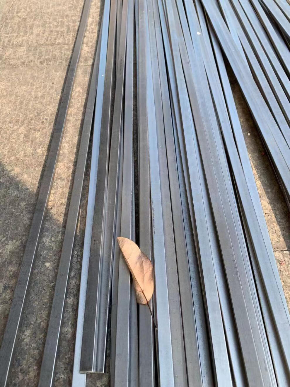 定制304不锈钢钢条扁条方棒方条方钢拉丝板316l冷拉扁钢四方棒201型材