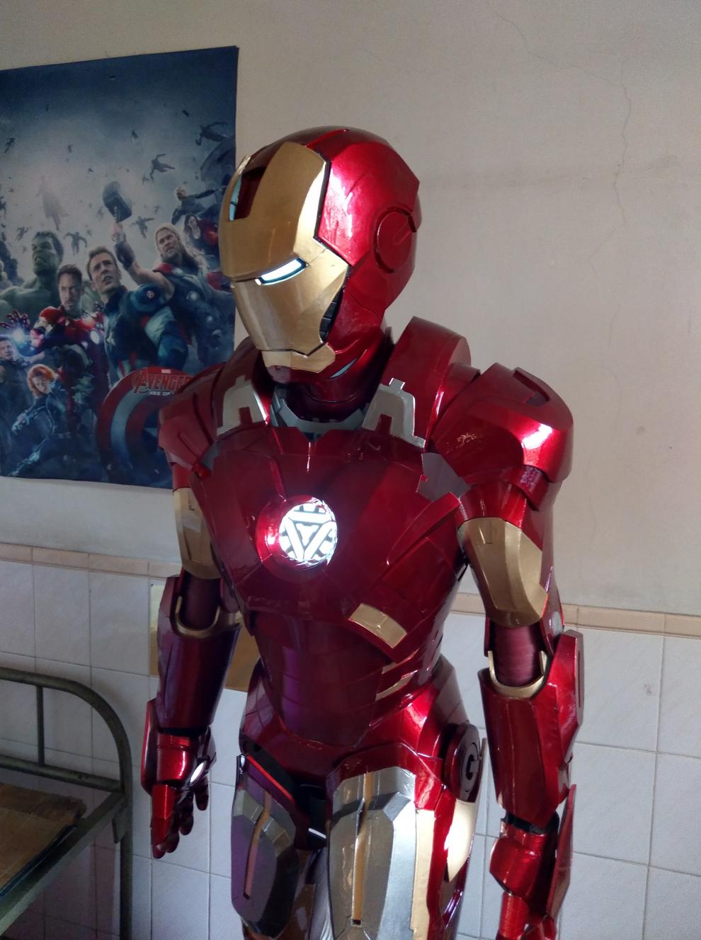 漫威定制儿童小孩版1/1马克mk7钢铁侠战甲盔甲可穿戴全身真人贾维斯