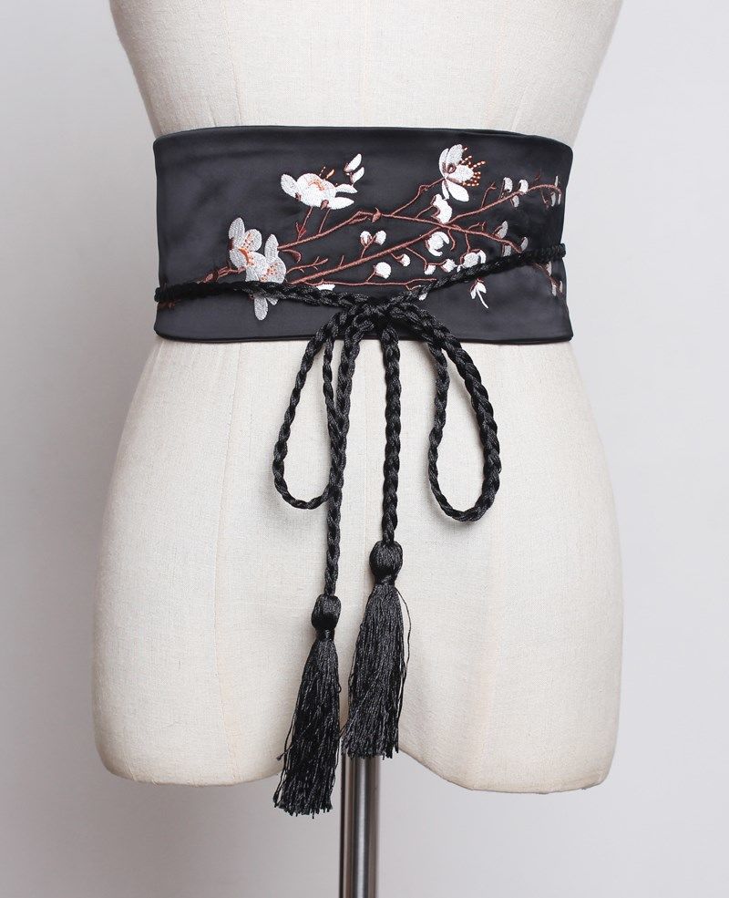 2022新款宽腰带女裙子装饰白色中国风宽腰带女复古汉服绣花古风连衣裙