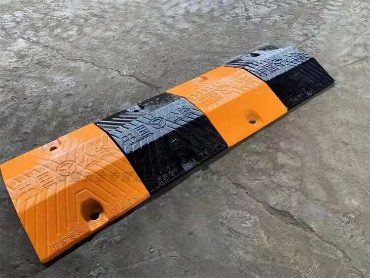 铸钢减速带道路公路球墨铸铁物流园缓冲国标加油站货车限速垄加厚真正