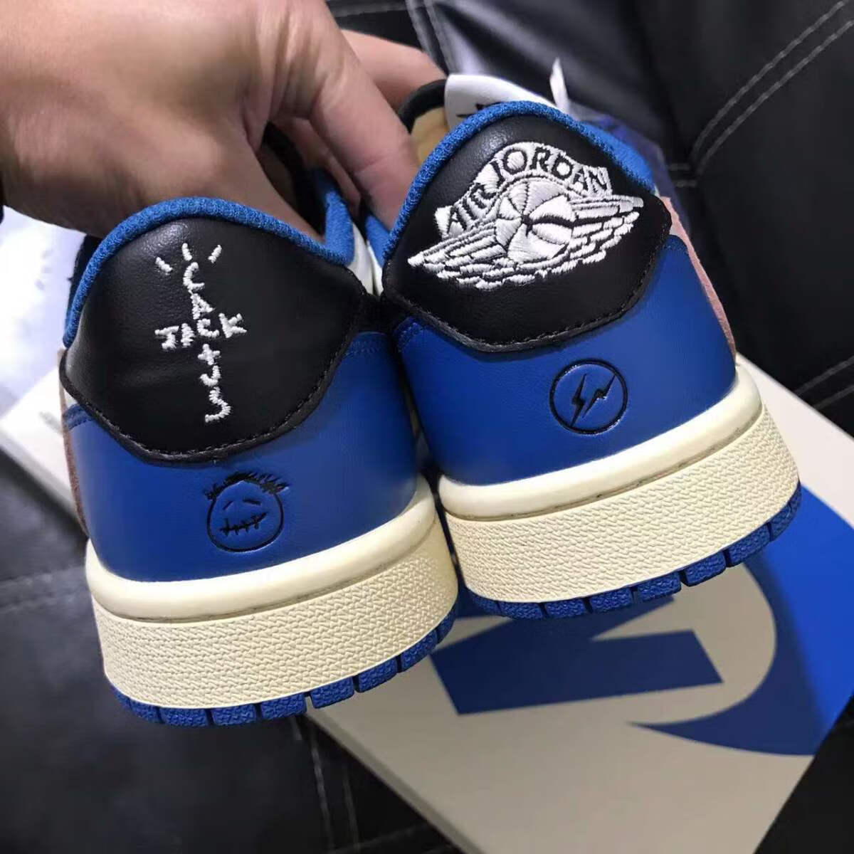 low纯原藤原浩闪电倒钩低帮三方联名男女时尚板鞋 dm7866-140 乳白色