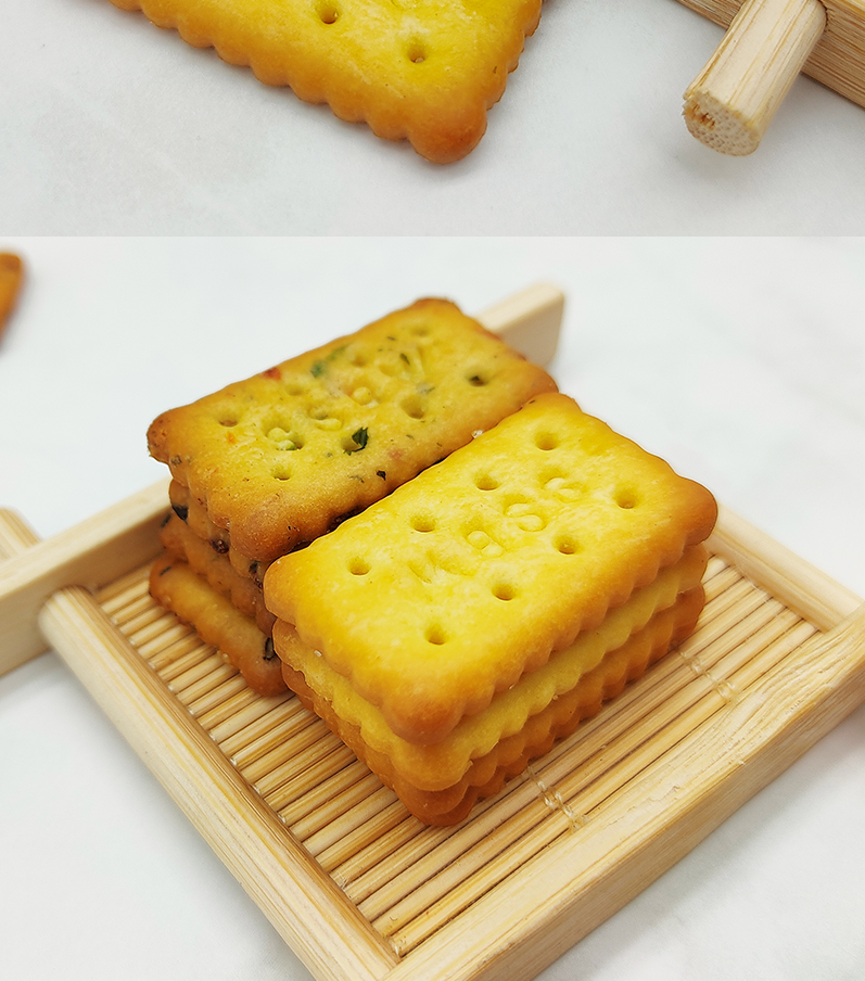 丫嘟日式小方饼200g盒装和风蔬菜咸蛋黄薄脆饼干休闲零食5盒混搭口味