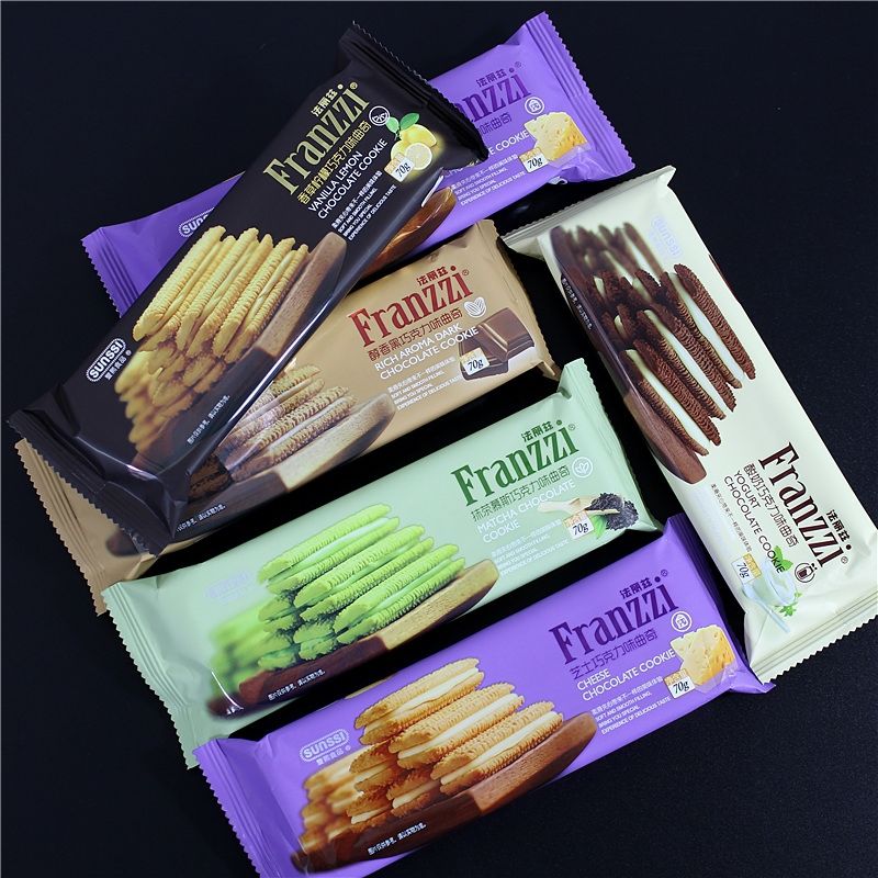 丽兹70g袋装夹心曲奇抹茶酸奶香草芝士巧克力芝士巧克力70克18袋半箱