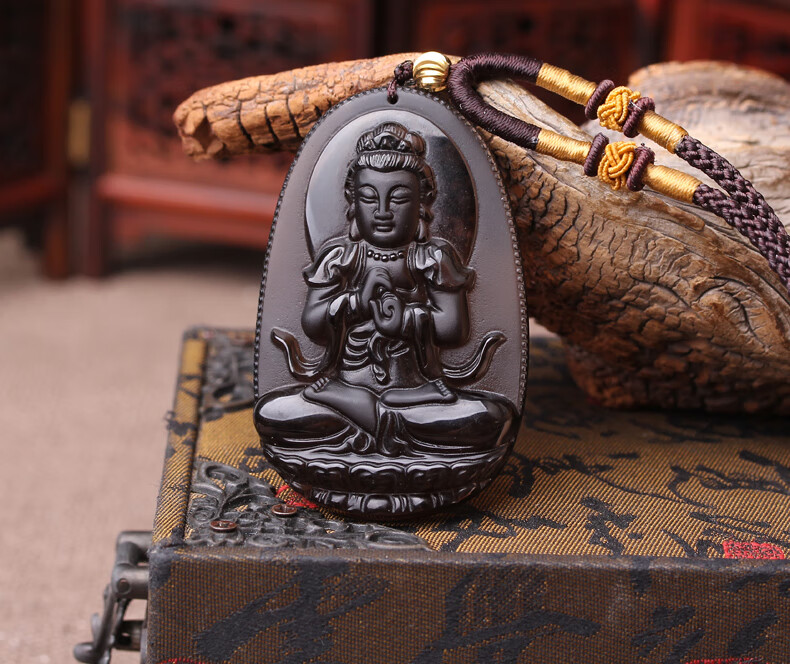 大日如来守护神吊坠天然冰透黑曜石本命佛生肖属羊属猴终生守护神玉坠