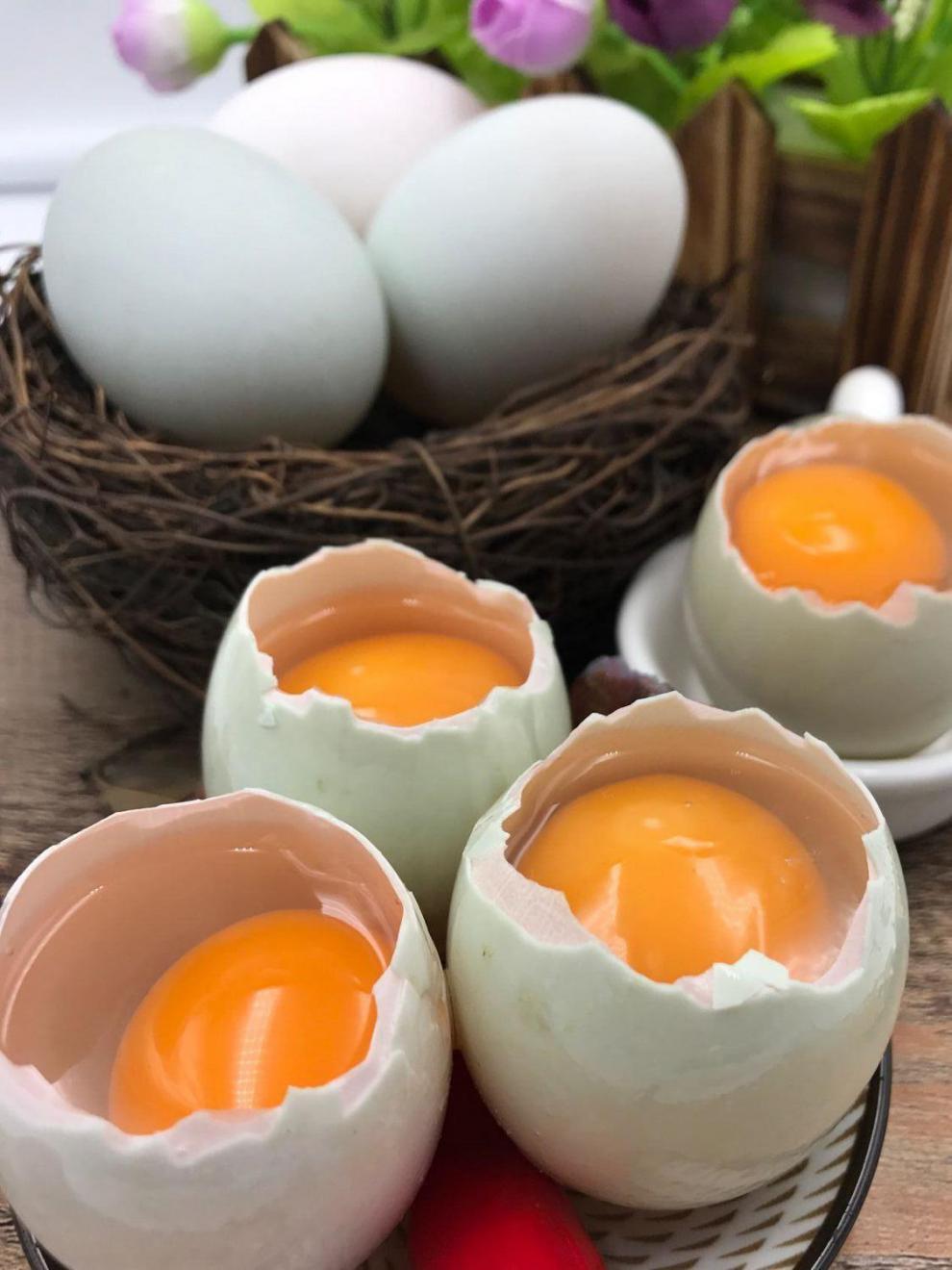 生咸鸭蛋红心流油红泥腌制精选农家散养鸭蛋特大40个平均一个6070克