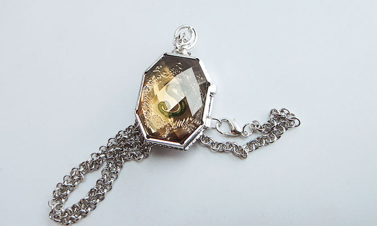 览日鸟新品 哈利波特伏地魔魂器斯莱特林的挂坠盒可打开复古做旧项链