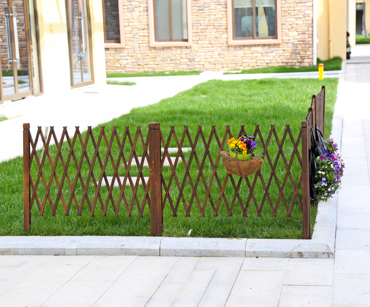 伸缩围栏户外防腐木栅栏花园菜地网格爬藤花架庭院装饰碳化木篱笆带木