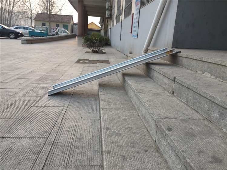 无障碍高强度坡道便携式无障碍坡道轮椅摩托车上车台阶坡道板台阶板无