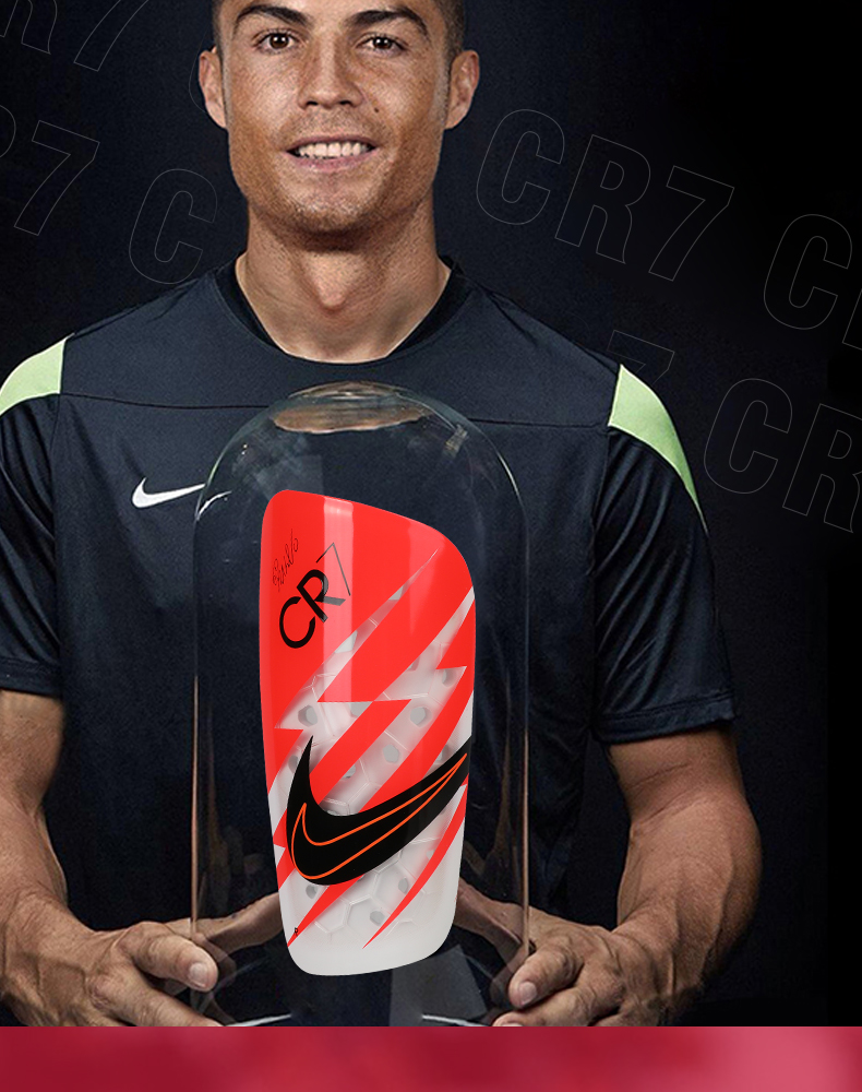 刺客足球护腿板c罗签名款 cr7联名系列袜套儿童足球男小腿护具护腿板
