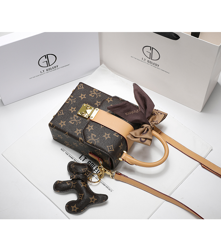 2022新款香港代购itgdledy香港感包包女包新款潮时尚斜挎盒子包小众