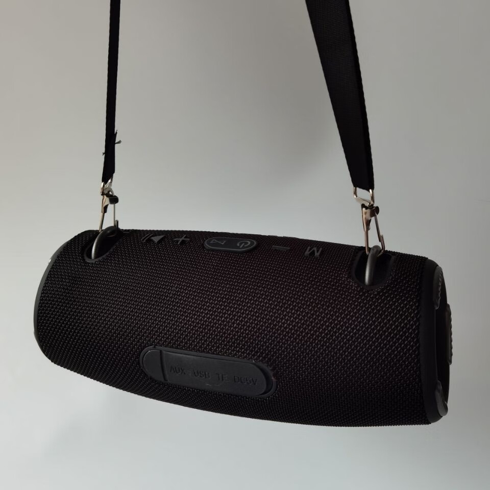 jbl华强北jbl xtreme3战鼓3蓝牙音响防水背挂式小战鼓重低音插卡音箱