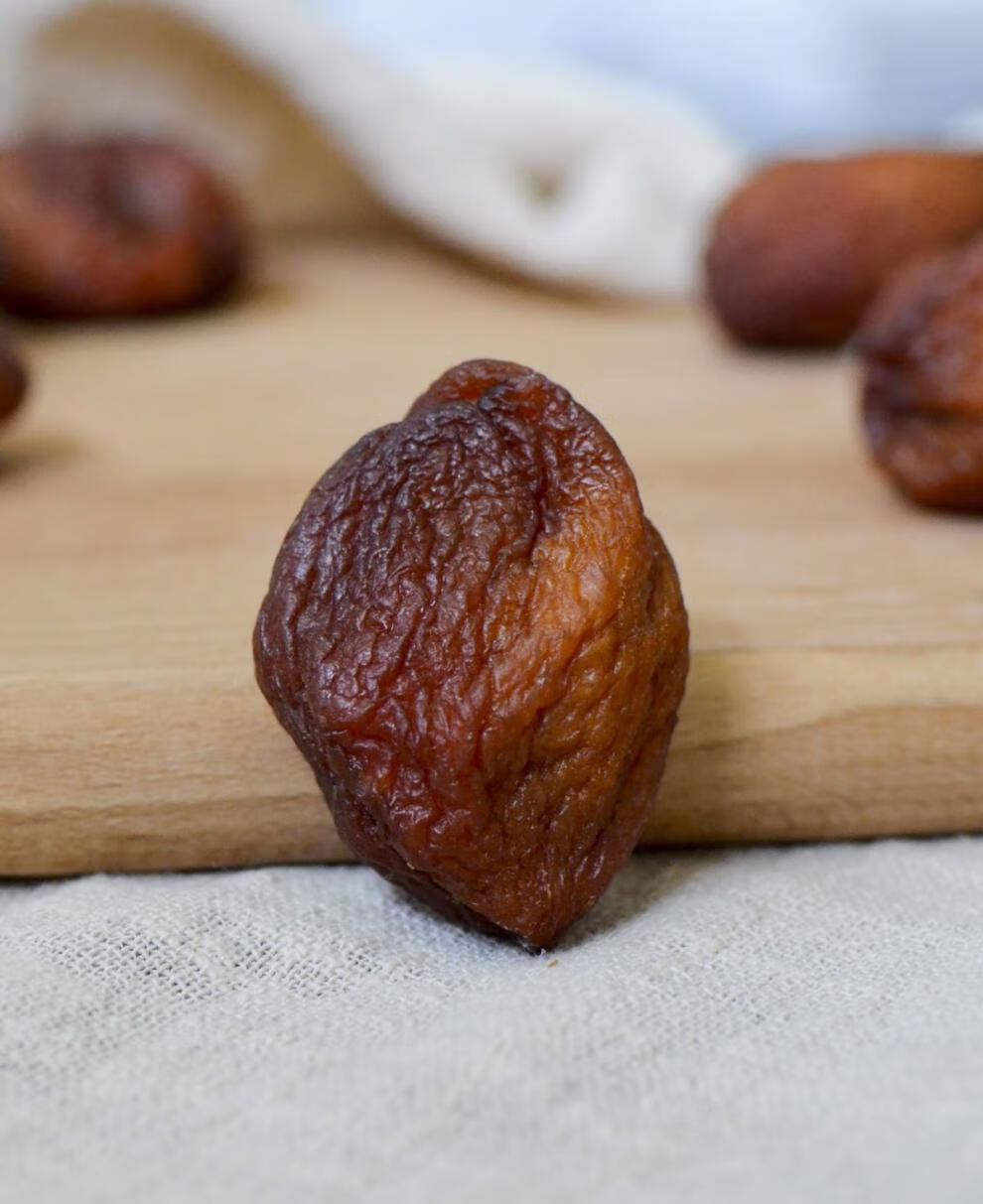 新疆杏干无添加黑杏干肉无核纯精选办公室孕妇零食家庭装无核黑杏500g