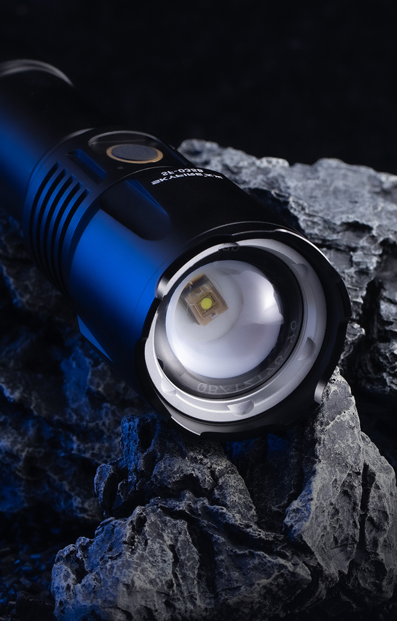 高流明手电筒天火白激光高强光超亮手电筒家用可充电式户外流明远射