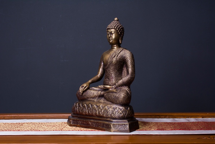 泰国进口玄关桌面佛像摆件 铜质如来佛祖保平安风水工艺品_ 11折现价