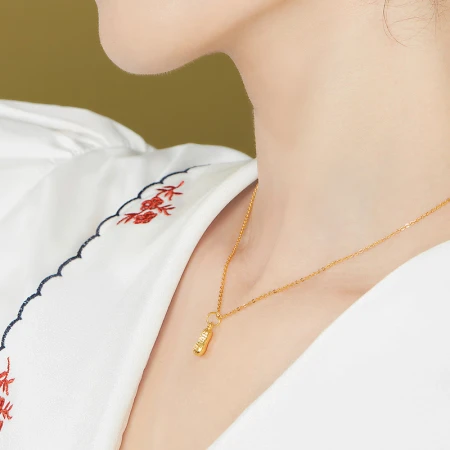 Luk Fook Jewelry Pure Gold Good Deed Peanut Gold Pendant Women's Pendant Without Necklace Gift Valuation L01GTBP0007 1.33g Including labor costs 90 yuan