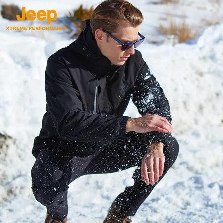Jeep Men's Jacket Fleece Two-piece Outdoor Jacket Men's Three-in-One Couple Models Windproof Waterproof Warm Cold-proof Clothes Mountaineering Jacket Men's Brand Black M