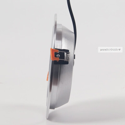 
Customized Huishuai LED tube 1425-6AE aluminum alloy 2.5-inch 7.5 hole embedded 6W anti-fog downlight 25-inch 6W open hole 759cm positive white light