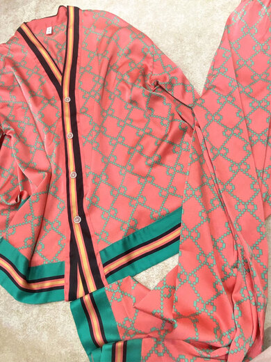 
Zhenyunyuan Spring and Autumn Ice Silk Pajamas for Women 2025 New Summer Trousers Two-Piece Set Women's Fashion Long Sleeve Home Clothing B695 Bear L [Suggested Weight 100120Jin [Jin equals 0.5 kg]]