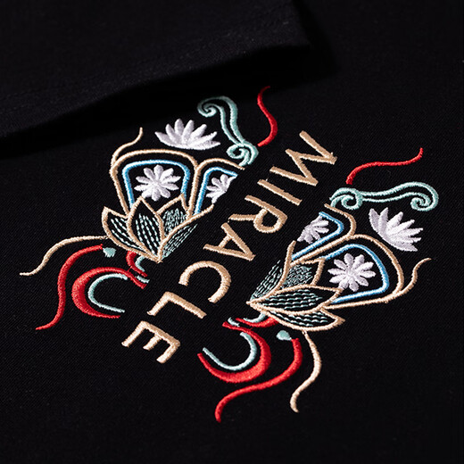 Denon Supreme kurzärmelige T-Shirt für Männer und Frauen Modemarke von chinesischem trendy Lotusfisch bestickt mit reinem Baumwoll loser kurzärmeliges Paar T-Shirt 681 Black XL Code (Empfohlen 136-155 Jin [Jin gleich 0,5 kg]))