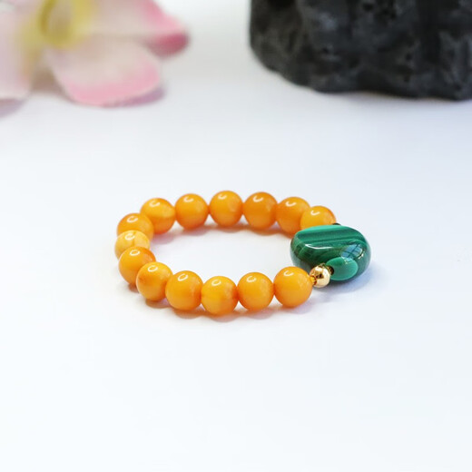 Qichangtang Beeswax Ring Chicken Oil Yellow Old Material Honey Full Wax Amber Malachite Finger Ring for Girlfriend Birthday Gift for Wife Beeswax Ball Bead Malachite Elastic Finger Ring About 4mm