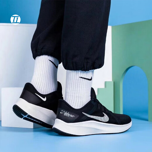 Nike (Nike) Quest 4 Men and Women amortiguadores de luz informal Sports Sports Running DA1105/DA1106-006 Negro DA1105_ DA1106-006 39