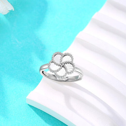 Yuan Shengfu's new PT950 fashionable flower imitation diamond platinum ring, versatile platinum ring for women, 4.19 grams