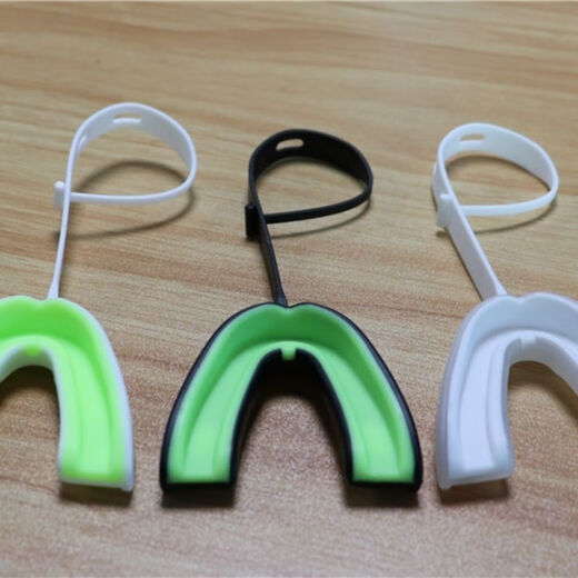 Gu Jianmu Boxen Muay Thai Taekwondo Kampf Sanda Schutzausrüstung Basketball Mundschutz Rugby Hosenträger mit Lanyard Eishockey Lila-Groß (10 Jahre und älter) 014B