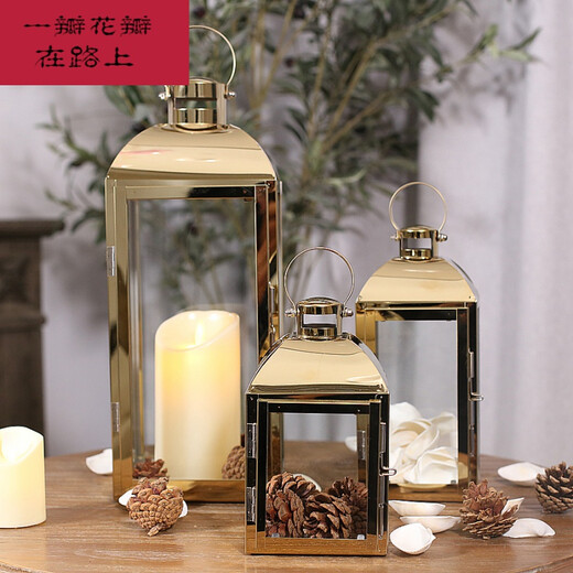 
Candlestick Candlelight Dinner European simple stainless steel light luxury candlestick ornaments golden silver windproof wind light romantic 6629 silver