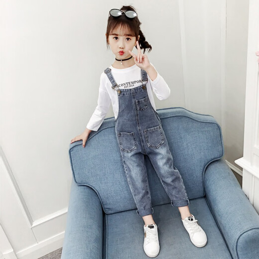 Brand children's clothing girls' jeans 2020 spring and autumn new style casual overalls for middle and large children, loose short-sleeved T-shirts, children's baby spring sports suits, casual long pants, blue unit price overalls 150 sizes, recommended height around 140CM