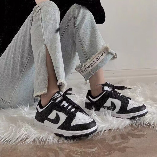 Nike NIKE sports shoes for women cushioning DUNK LOW sports shoes spring and summer black and white panda CW1590-100 39