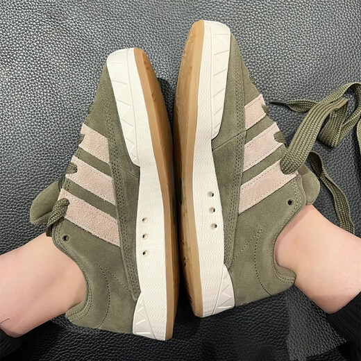 Adidas (adidas) Chaussures de trèfle Chaussures pour hommes chaussures de femme Summer Nouvelles baskets basses légères chaussures décontractées respirantes IE9863 IE9864 OLIVE GREEN / GREY 36